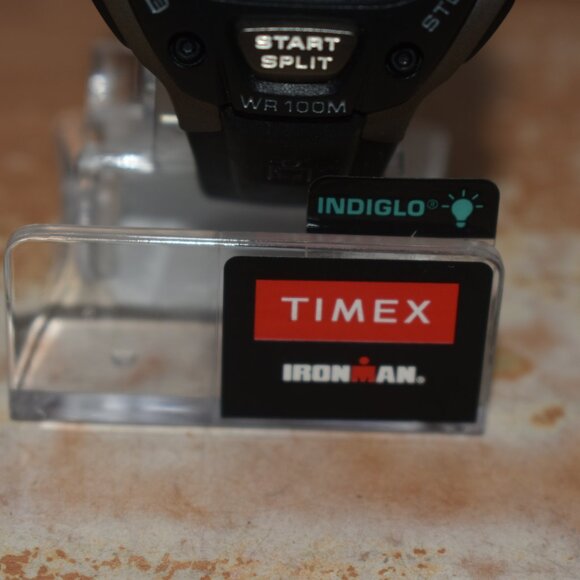 Timex T5E9019J Men's "Ironman" 30-Lap Resin Watch, 3 Alarms, Indiglo, Chrono - Picture 2 of 8